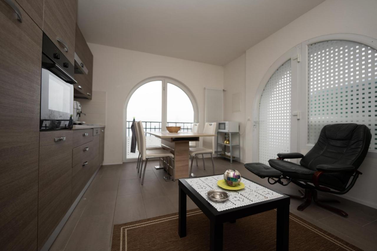 Entire Apartments With Stunning View Cademario Extérieur photo