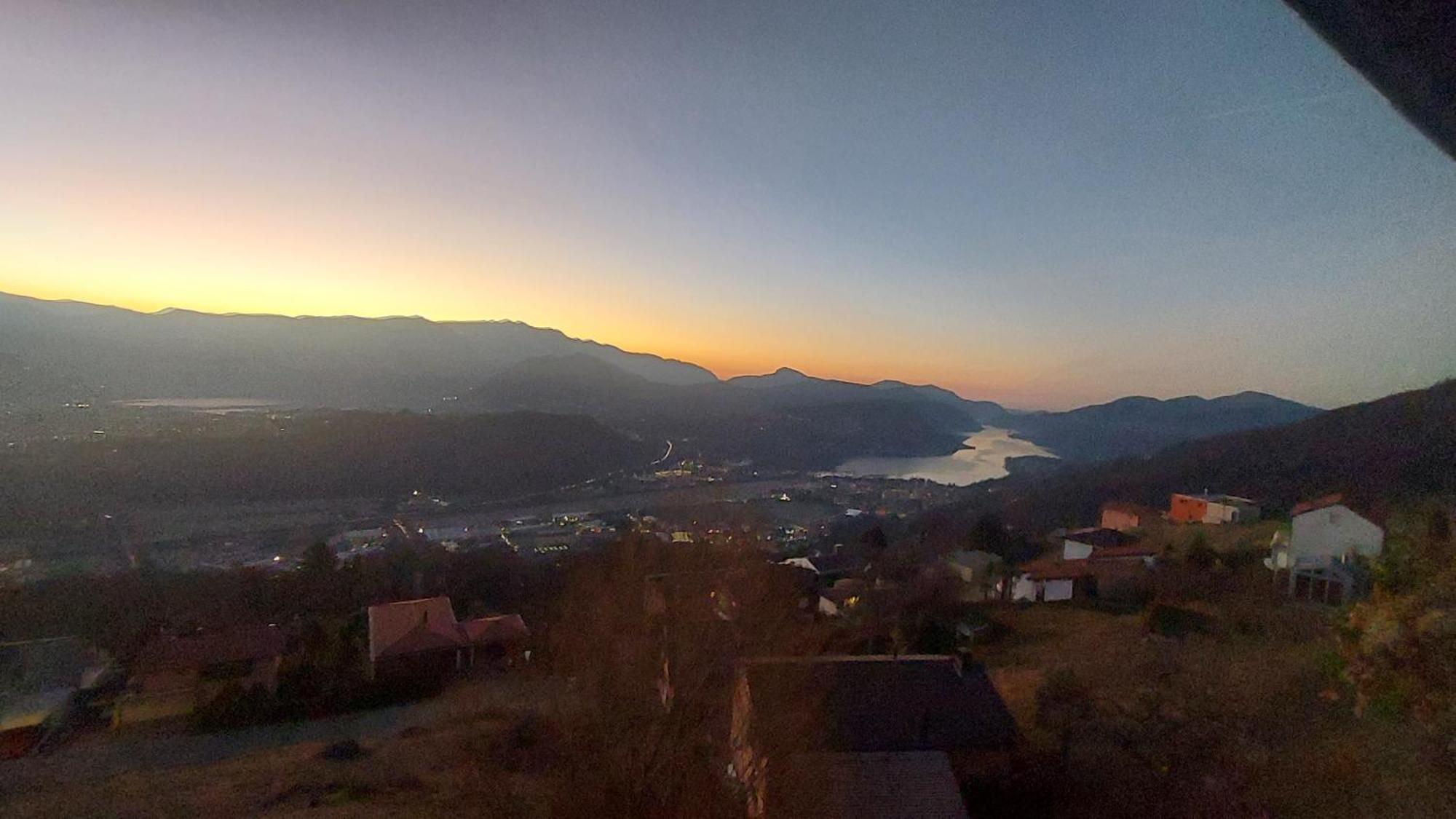 Entire Apartments With Stunning View Cademario Extérieur photo